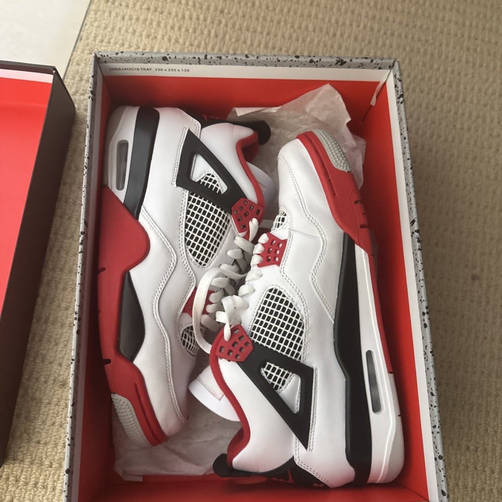 Nike Air Jordan 4 Retro Flyknit University Red Men’s Size 9.5 Custom Aq3559-600
